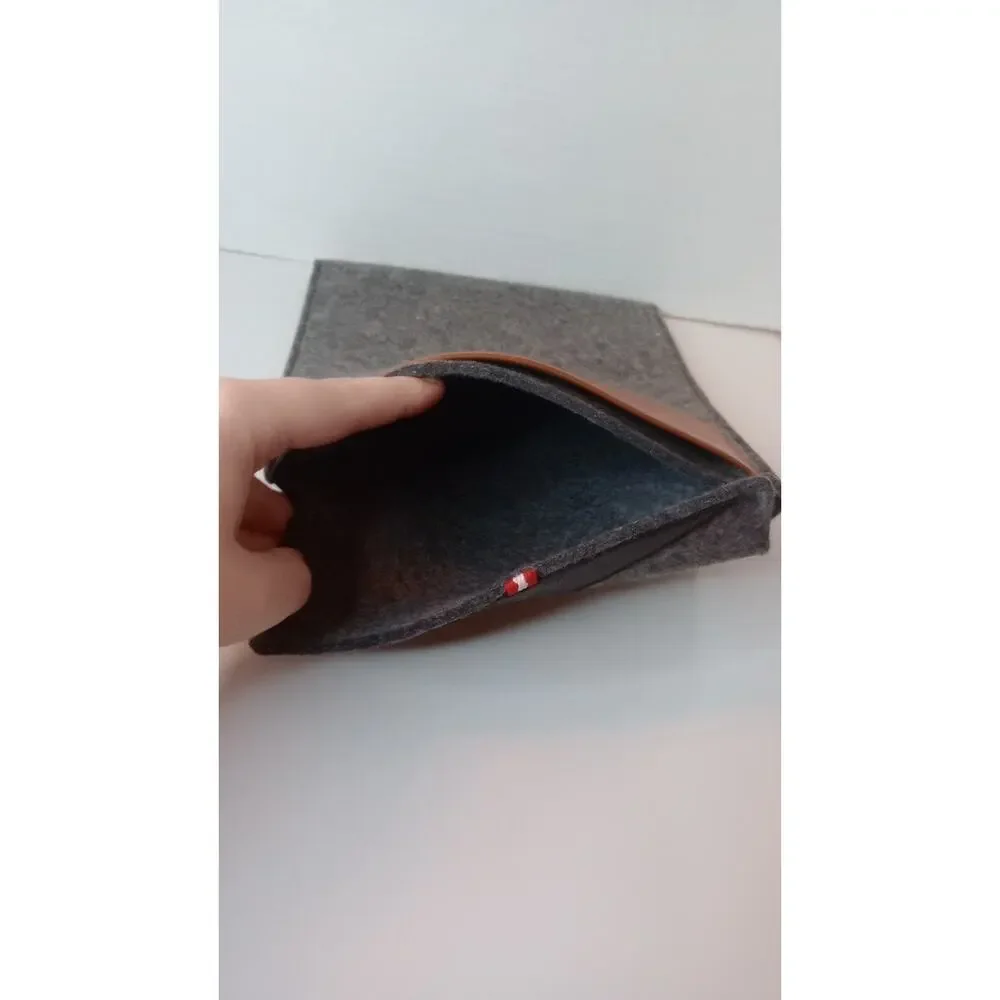 Hard Graft Real Leather And Wool iPad Case/Sleeve - 2008